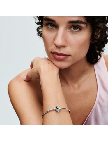 Pulsera Pandora Moments Rígida Cierre Envuelto 593229C01-19