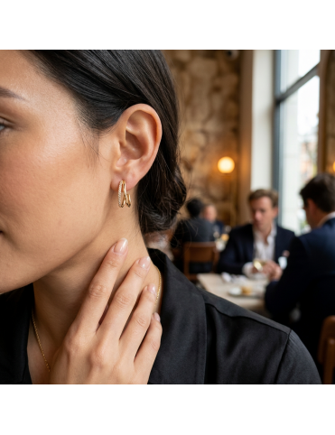Pendientes Oro 18k con Circonitas: Diseño Medio Aro y Cierre Presión 56686-P/A/CI