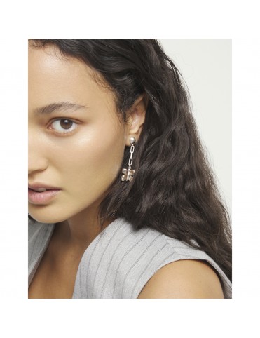 Pendientes UNOde50 Aleteo Largos con Mariposa Bañados en Plata PEN1069MTL0000U