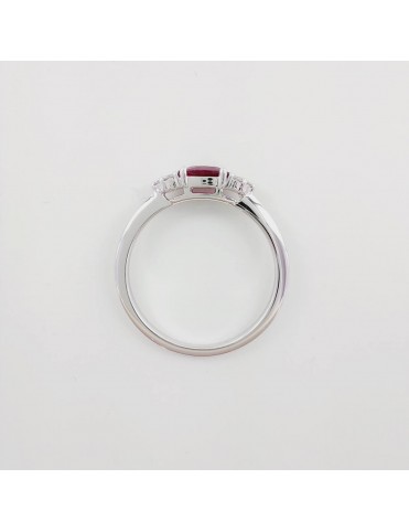 Anillo de Oro Blanco 18K con Rubí Oval 0,50 ct y Brillantes 0,06 ct 6668586SFRB